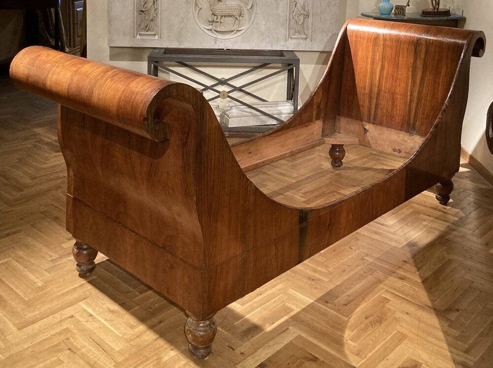 Set of 19th Century Italian Empire Flamed Walnut Sleigh Beds or Daybeds
