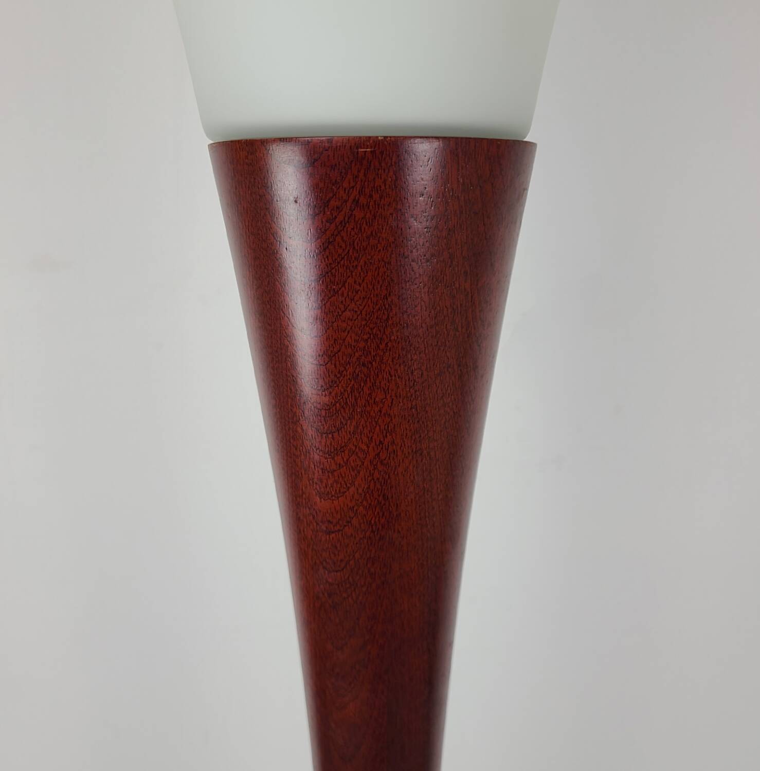 J1 Diabolo floor lamp design Joseph André Motte vintage Diderot edition