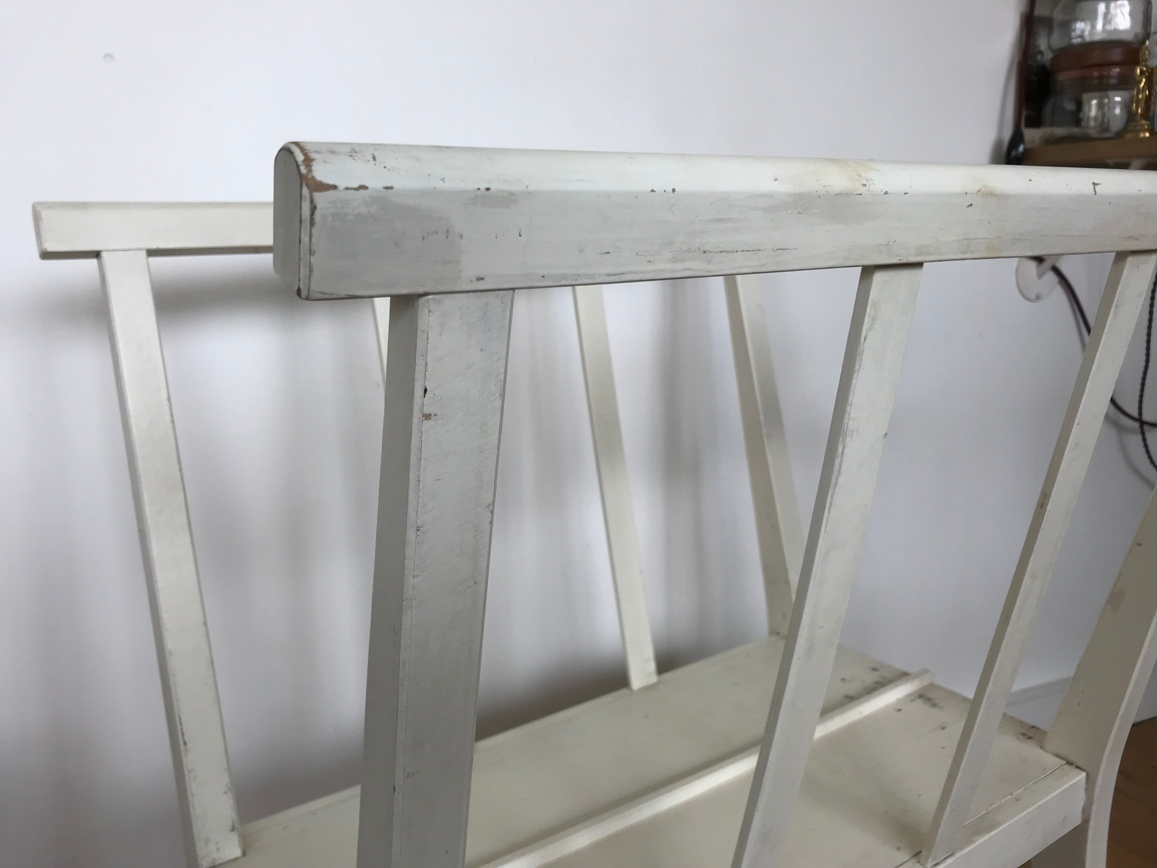 Cardboard door with wooden drawings