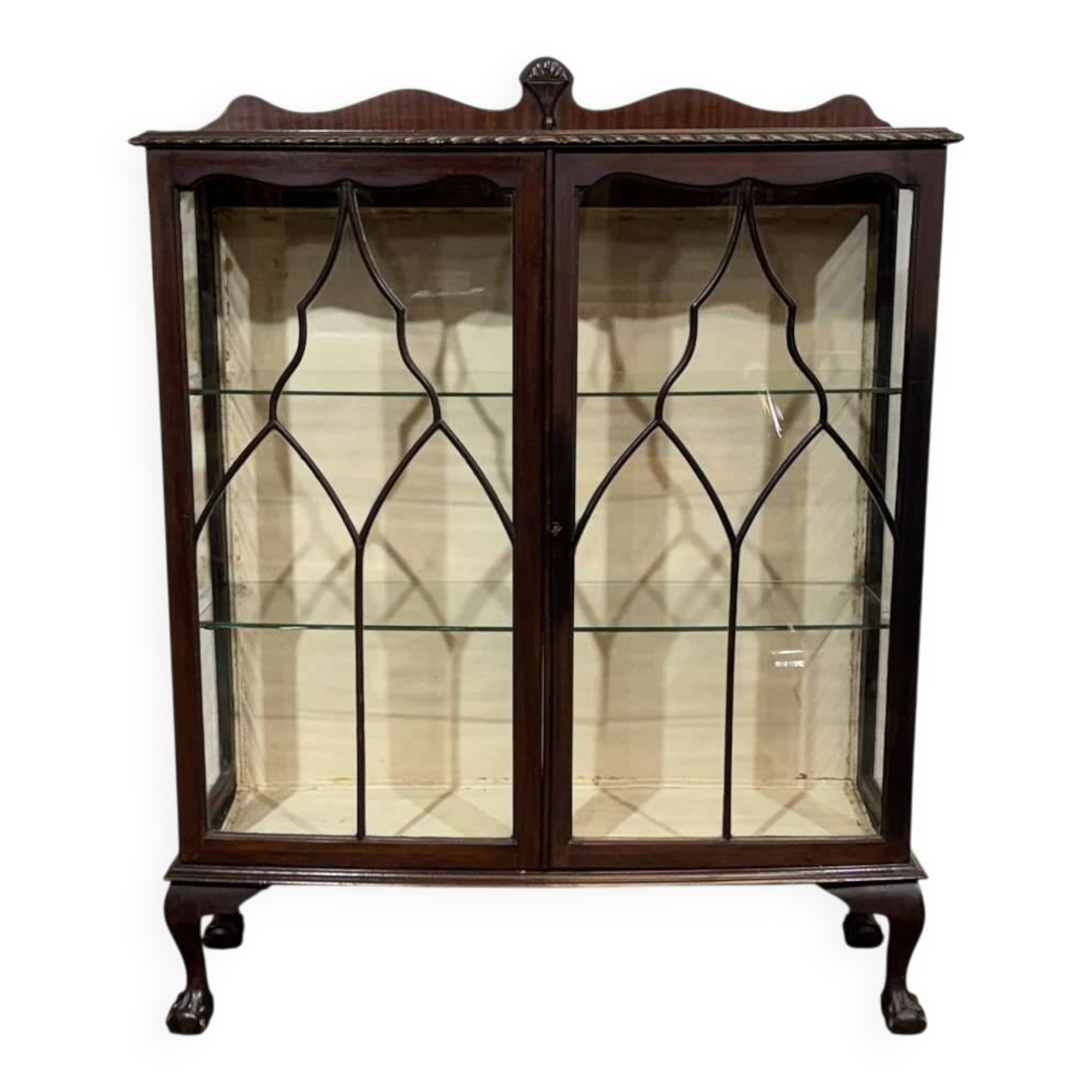 1930s English display cabinet in mahogany