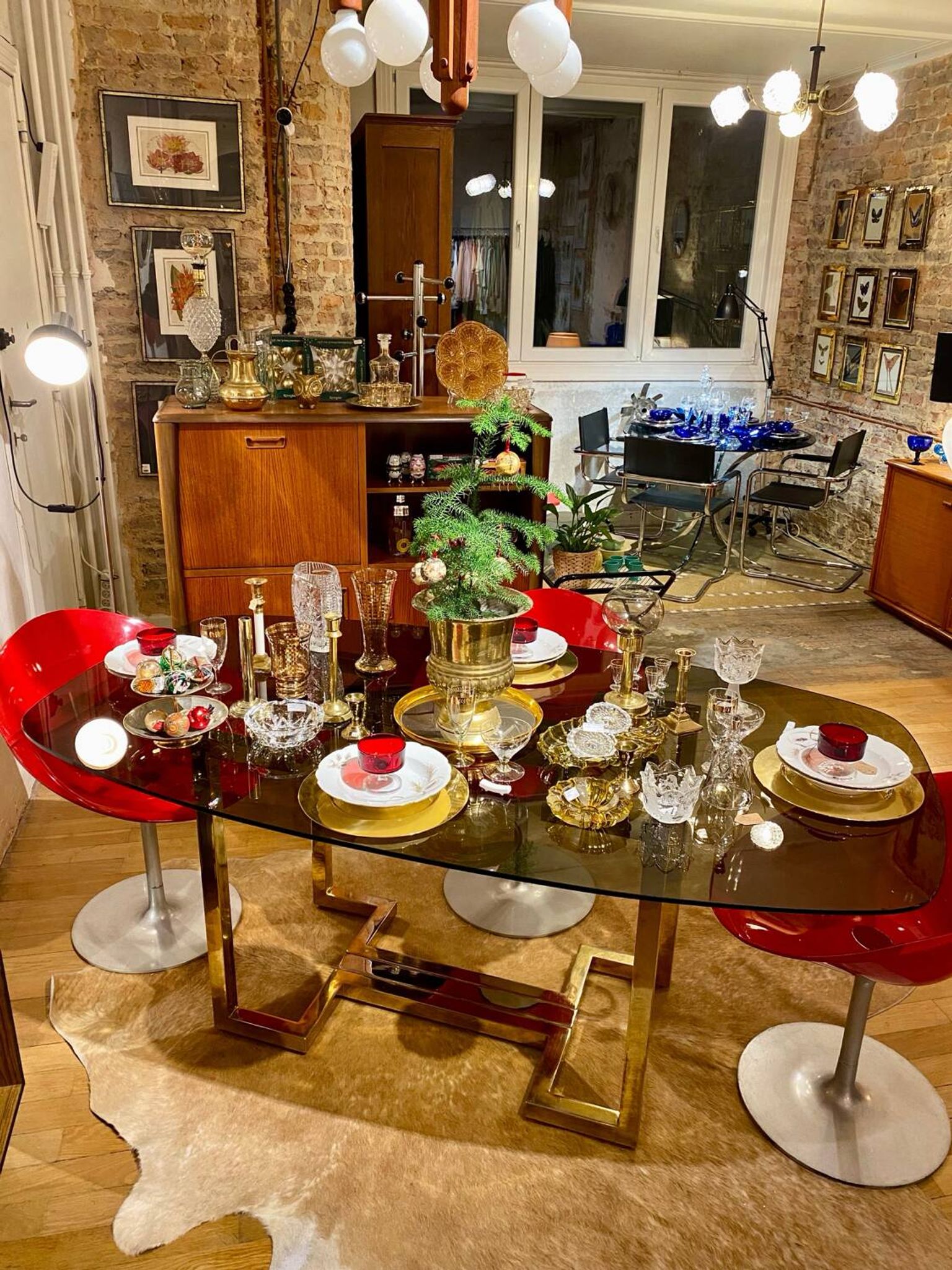 Table à manger Belgo chrome années 70 verre fumé