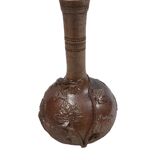 Pansu vase with vine decoration.