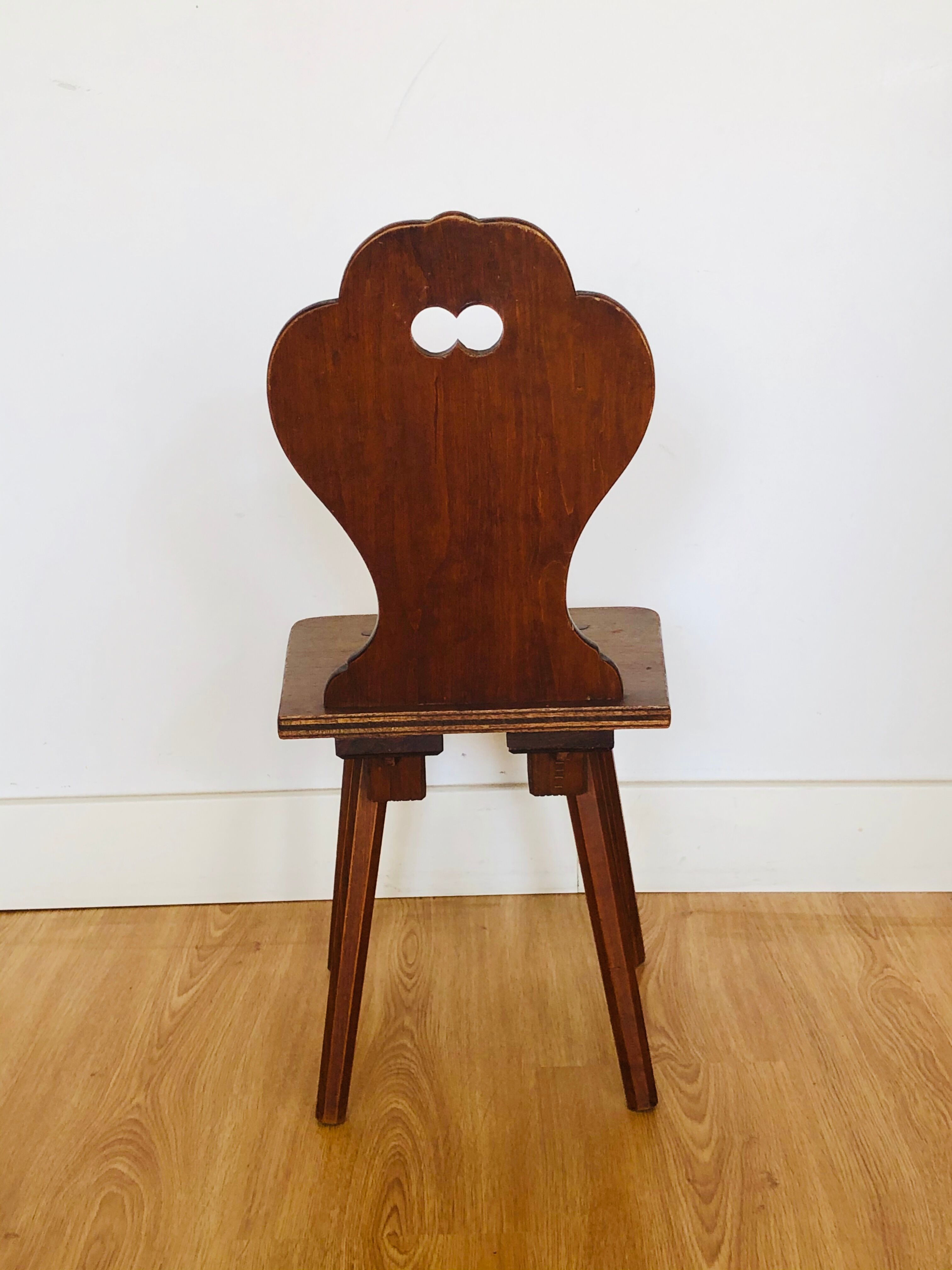 Alsatian child chair