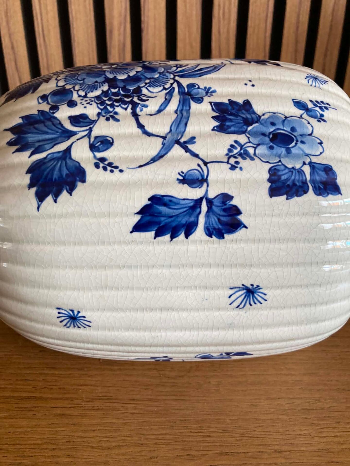 Vase with lid Delf