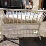 White cradle