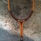 Raquette de tennis vintage
