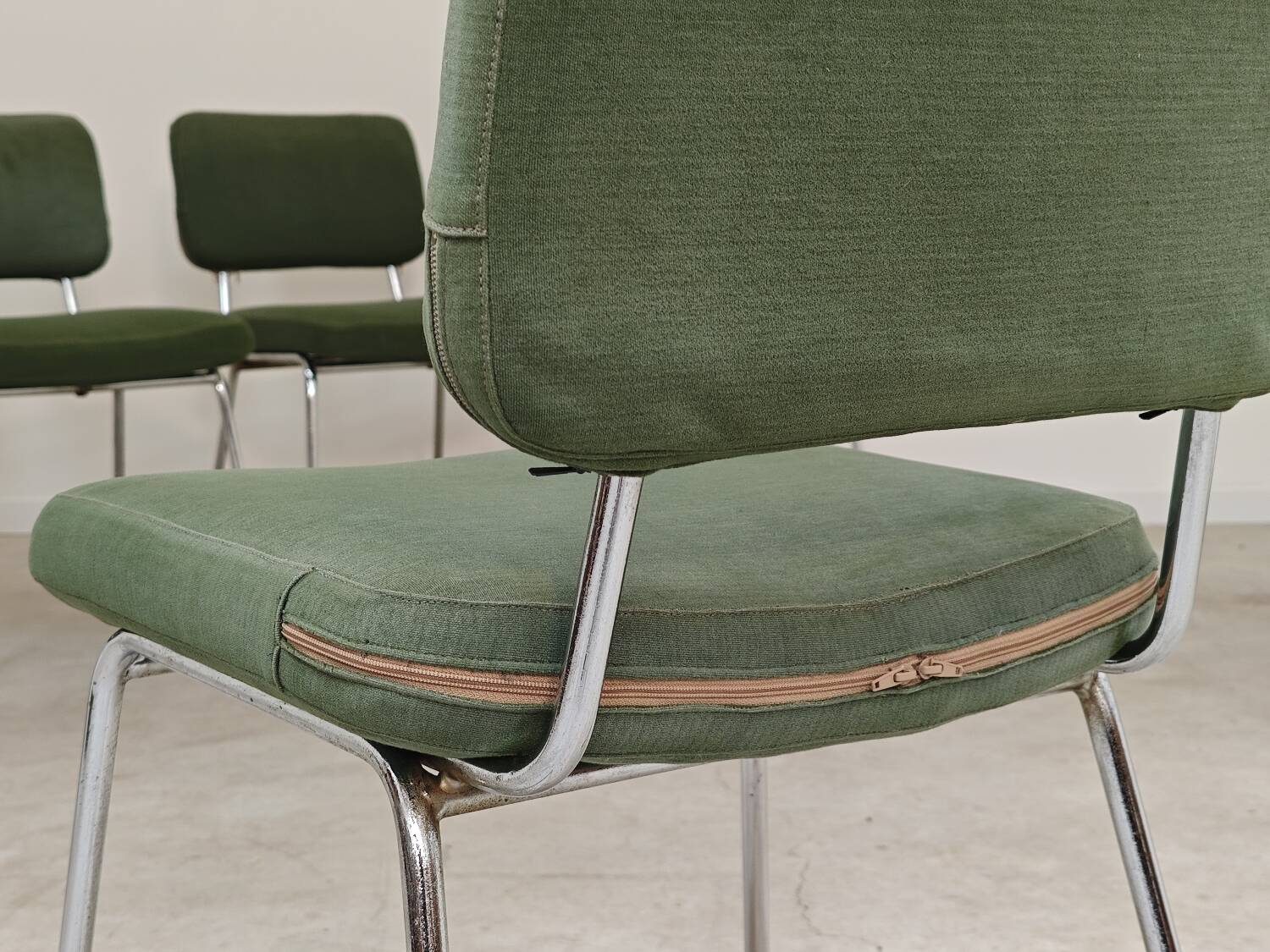 André Simard green velvet chairs for Airborne 1960, set of 6