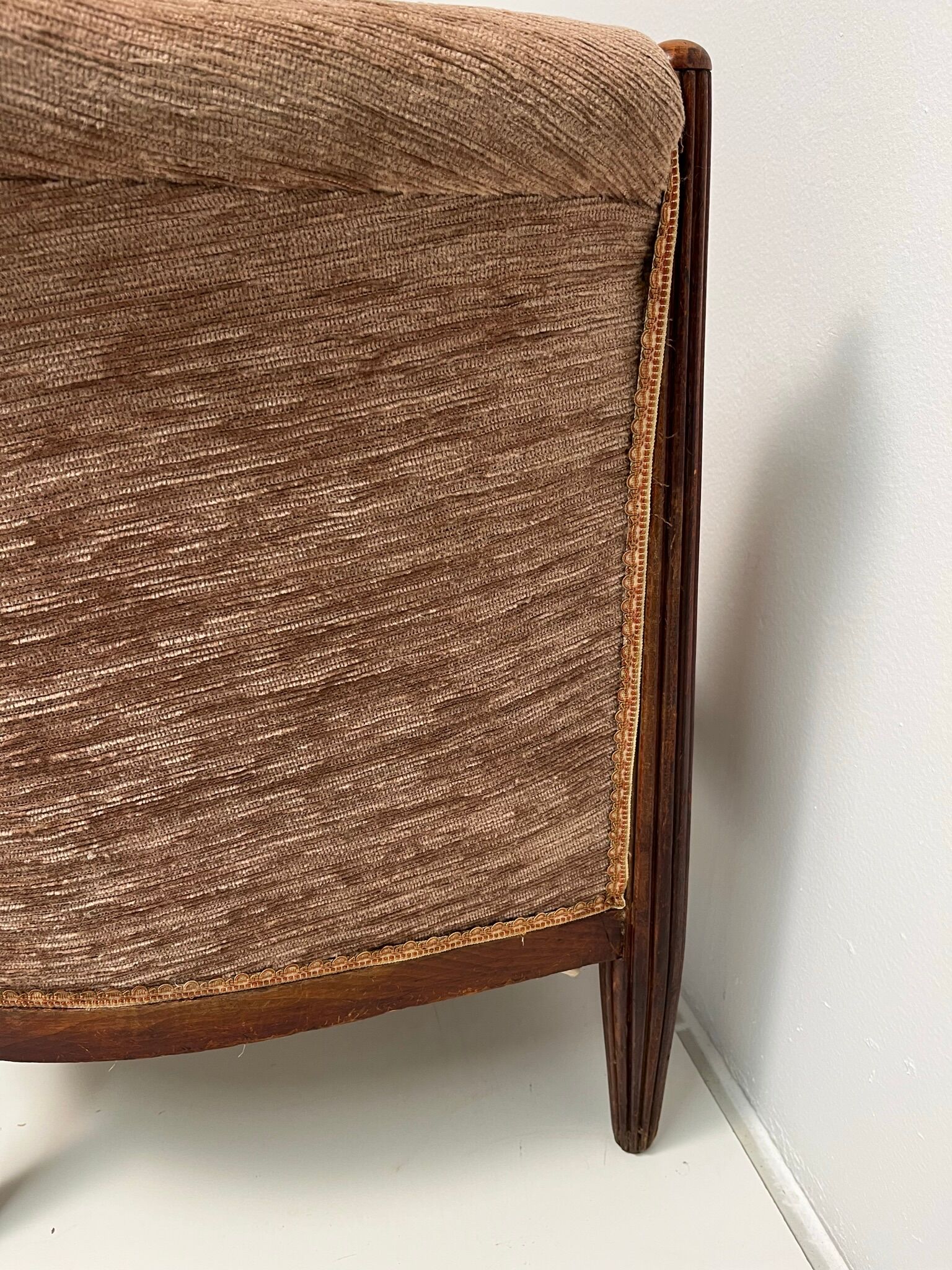 Armchair in the shape of a barrel 20-30s