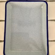 Plat plateau en tôle émaillée