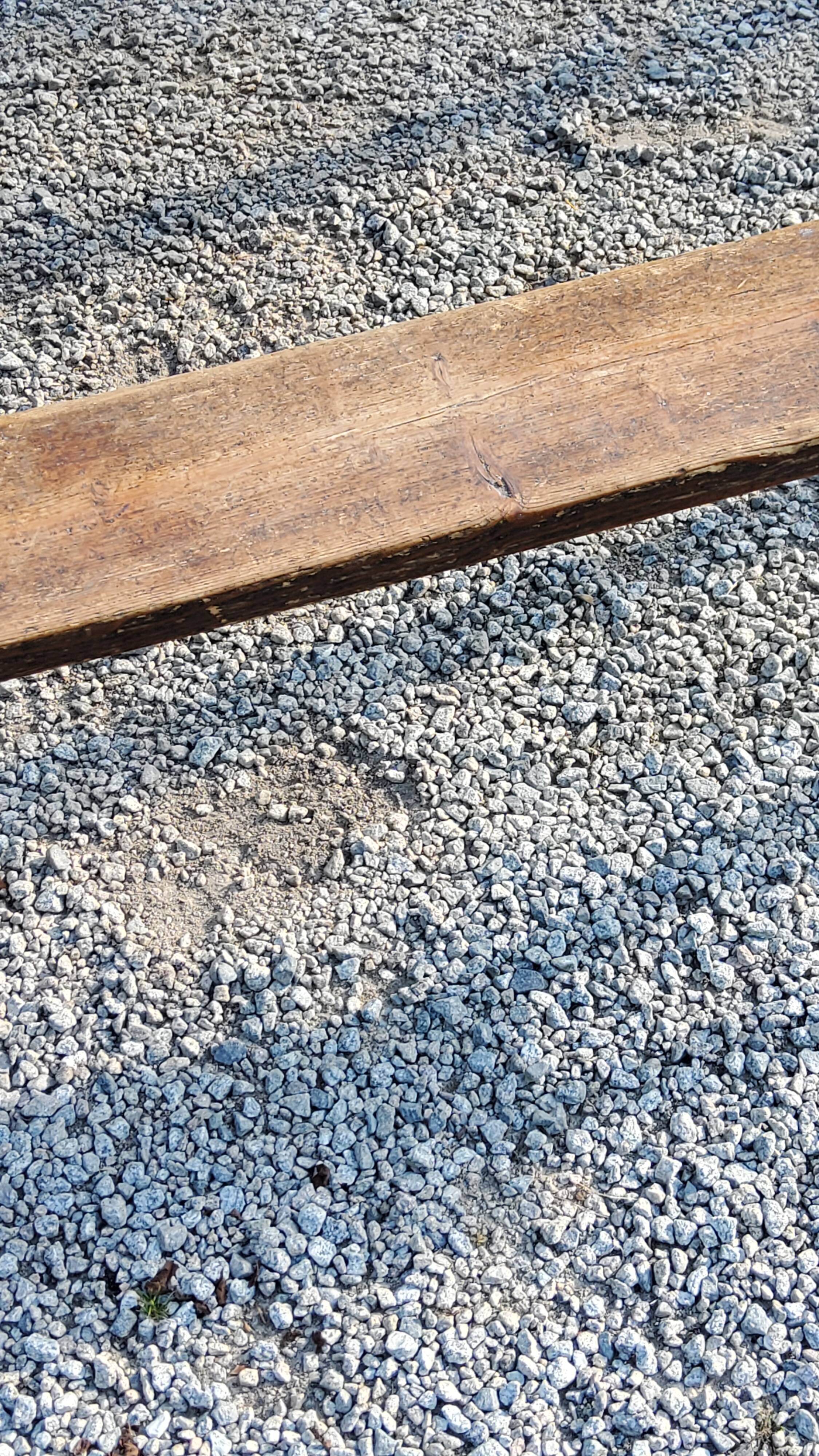 Farm table nineteenth century feet spindles 251cm and its 2 benches