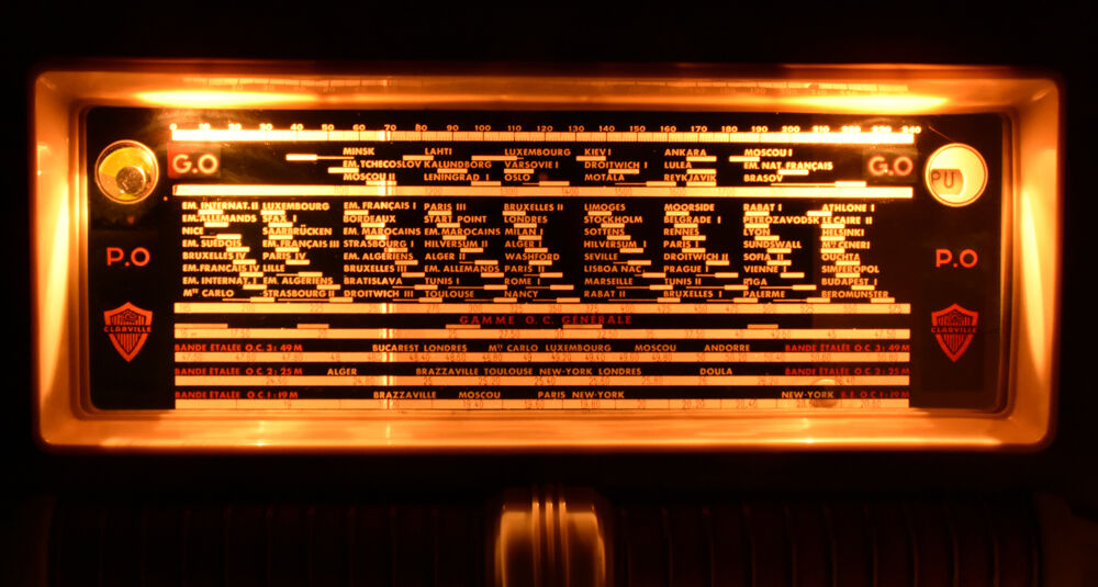 Radio TSF year 1951 Clarville M112