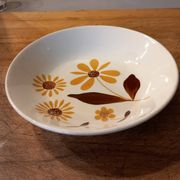 Assiette creuse en céramique de Gien