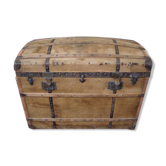 Old bulging trunk