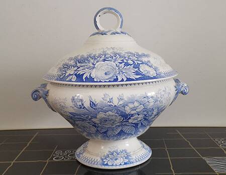 Sarreguemines U & C iron clay soup tureen "Jardinière" model