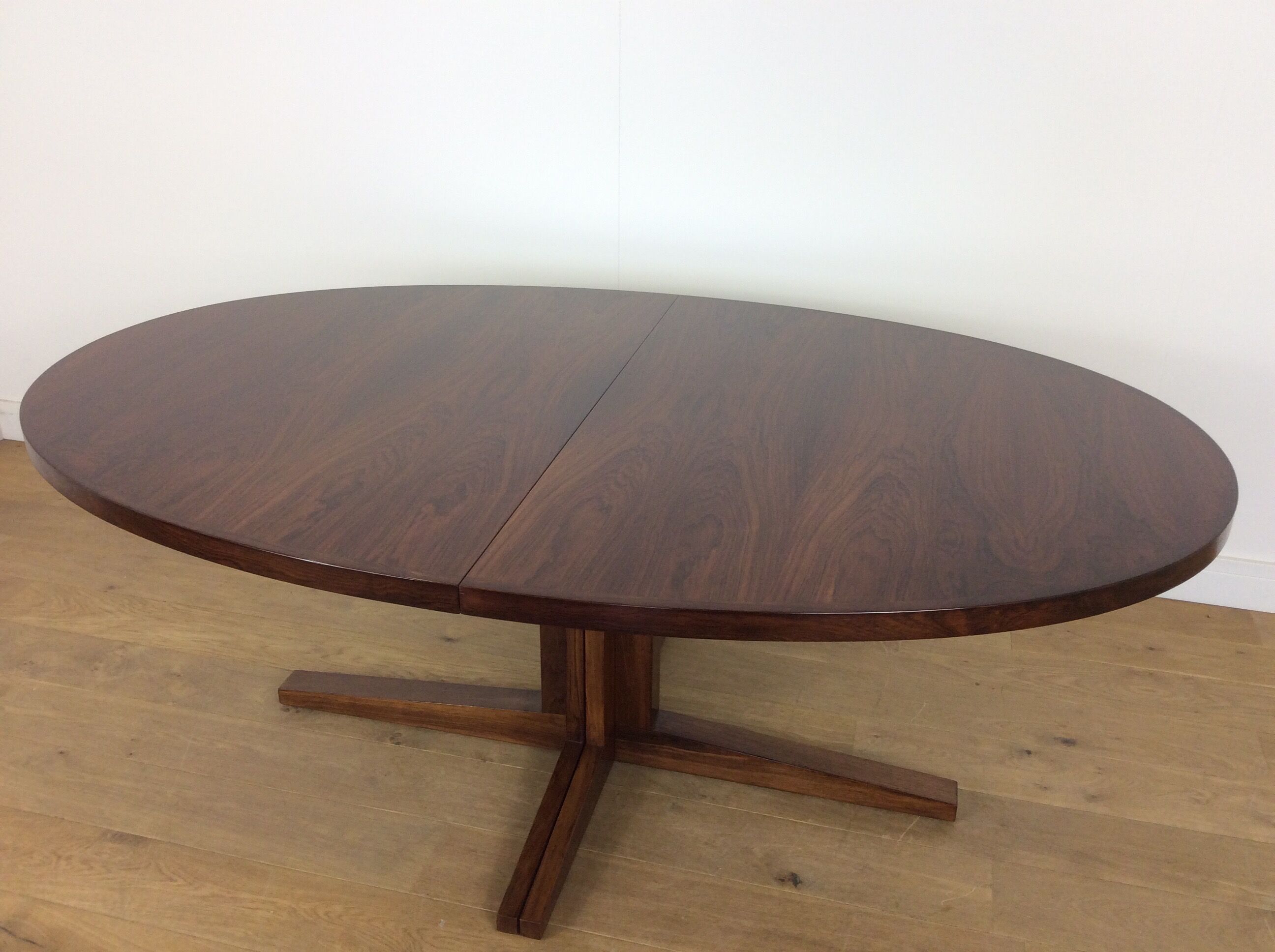 Mid century rosewood extendable dining table by John Mortensen
