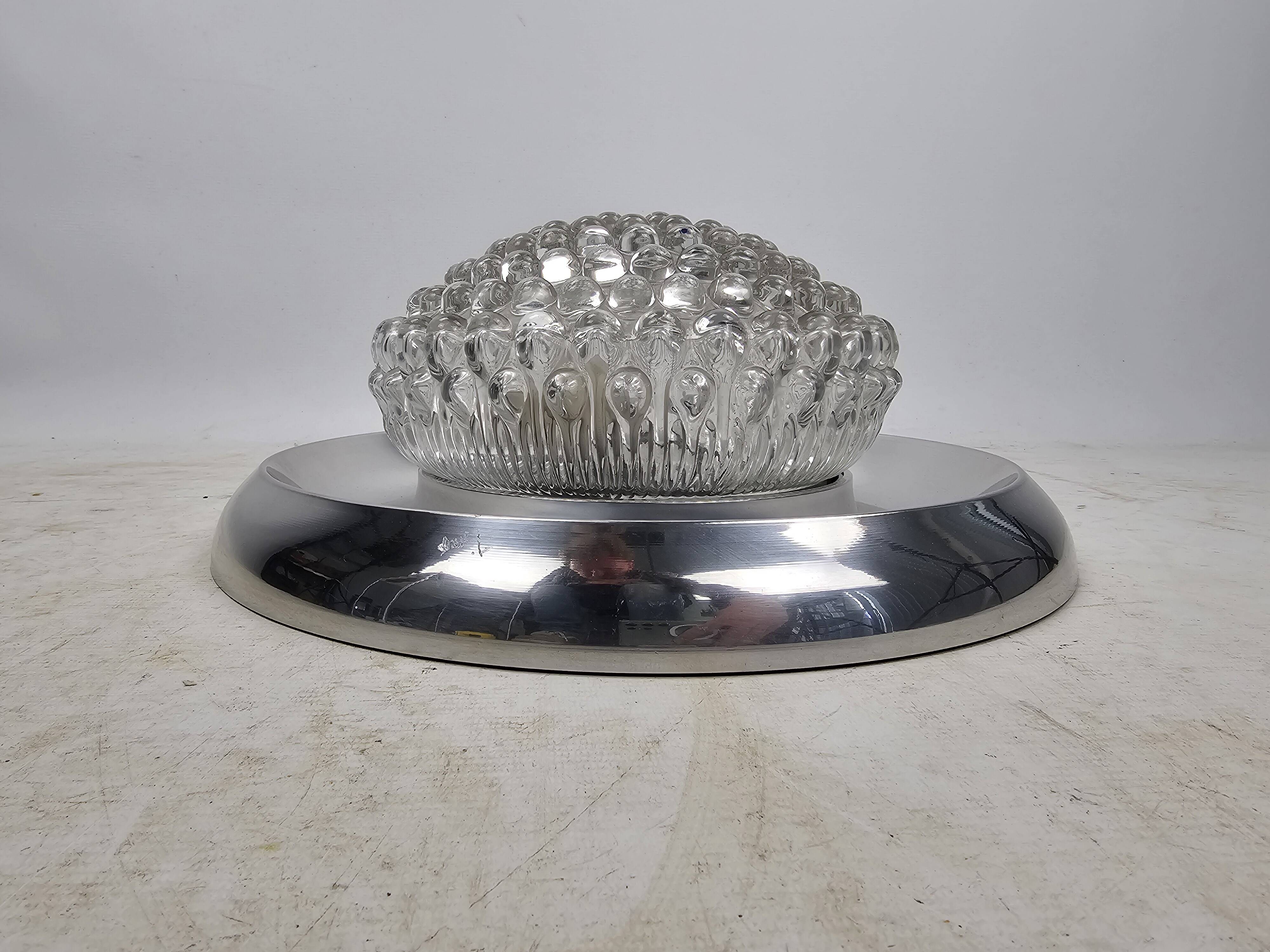 Plafonnier vintage, bague chromée et abat-jour en verre bullé