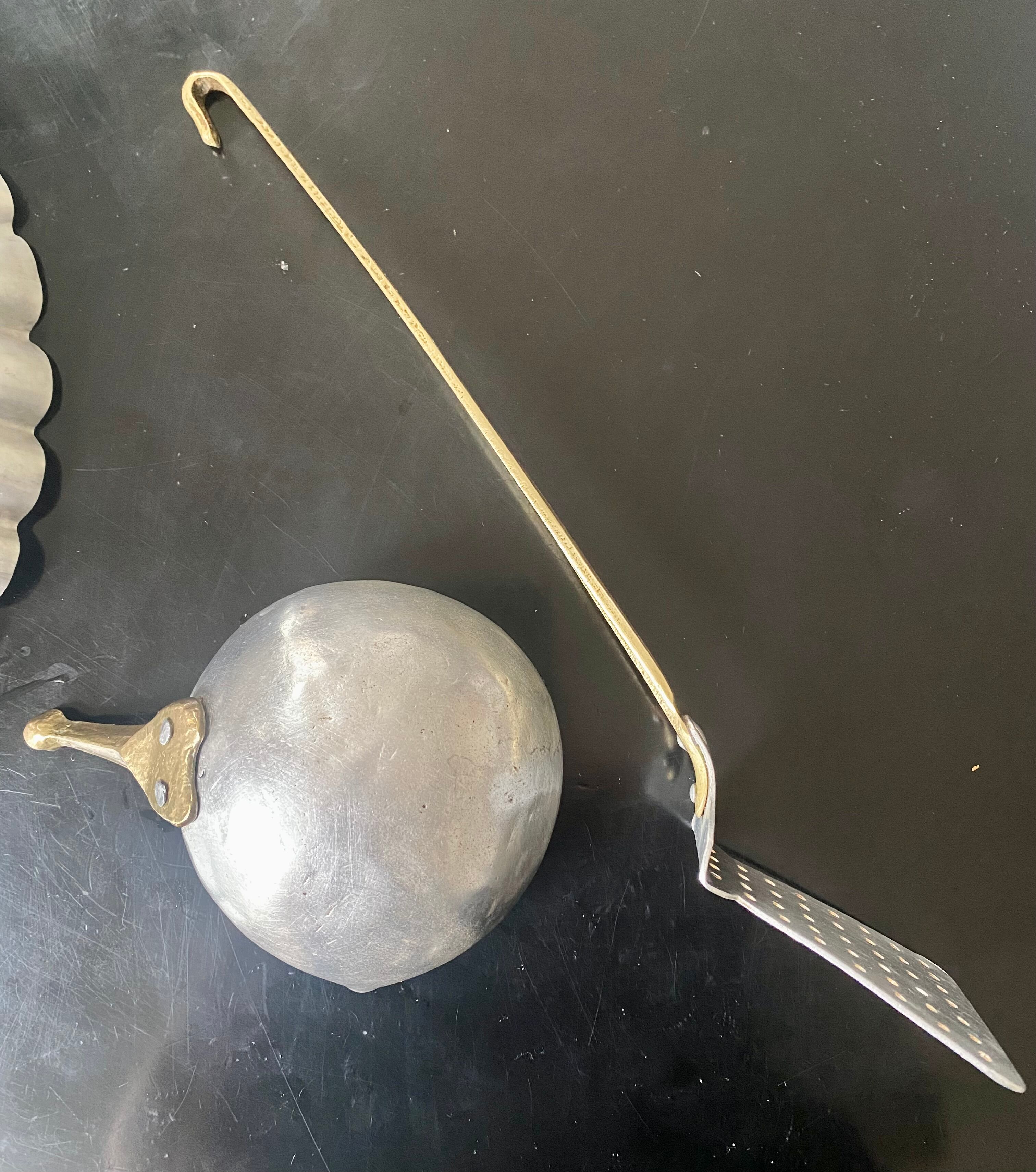 Sicilian aluminum and brass skimmer shovel