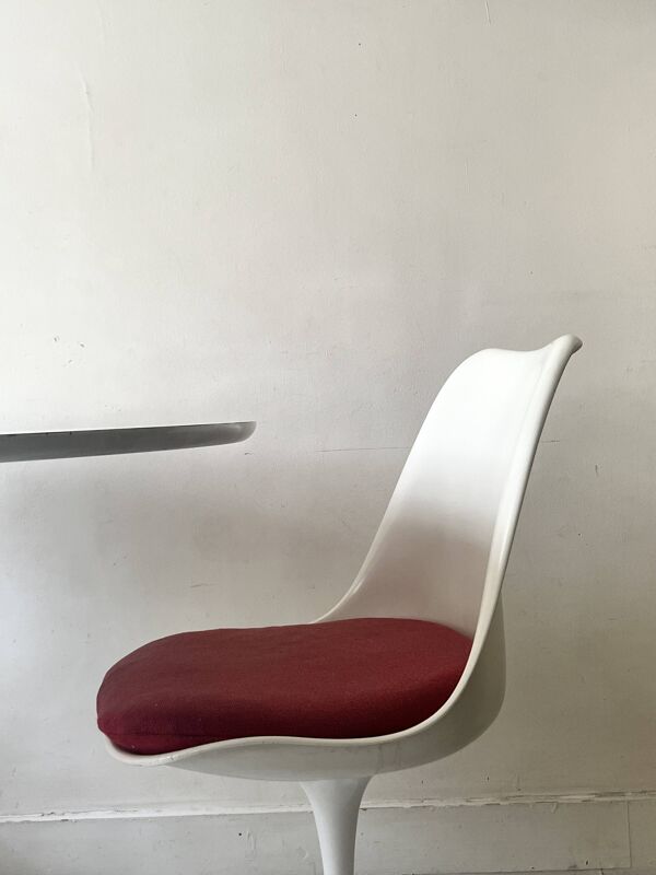 Chaise tulipe Eero Saarinen signée Knoll international, design 1970
