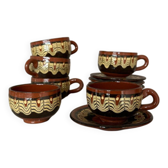 Set of cups