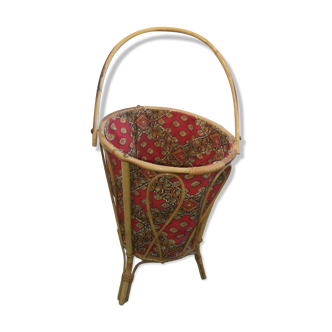 Bamboo tripod basket