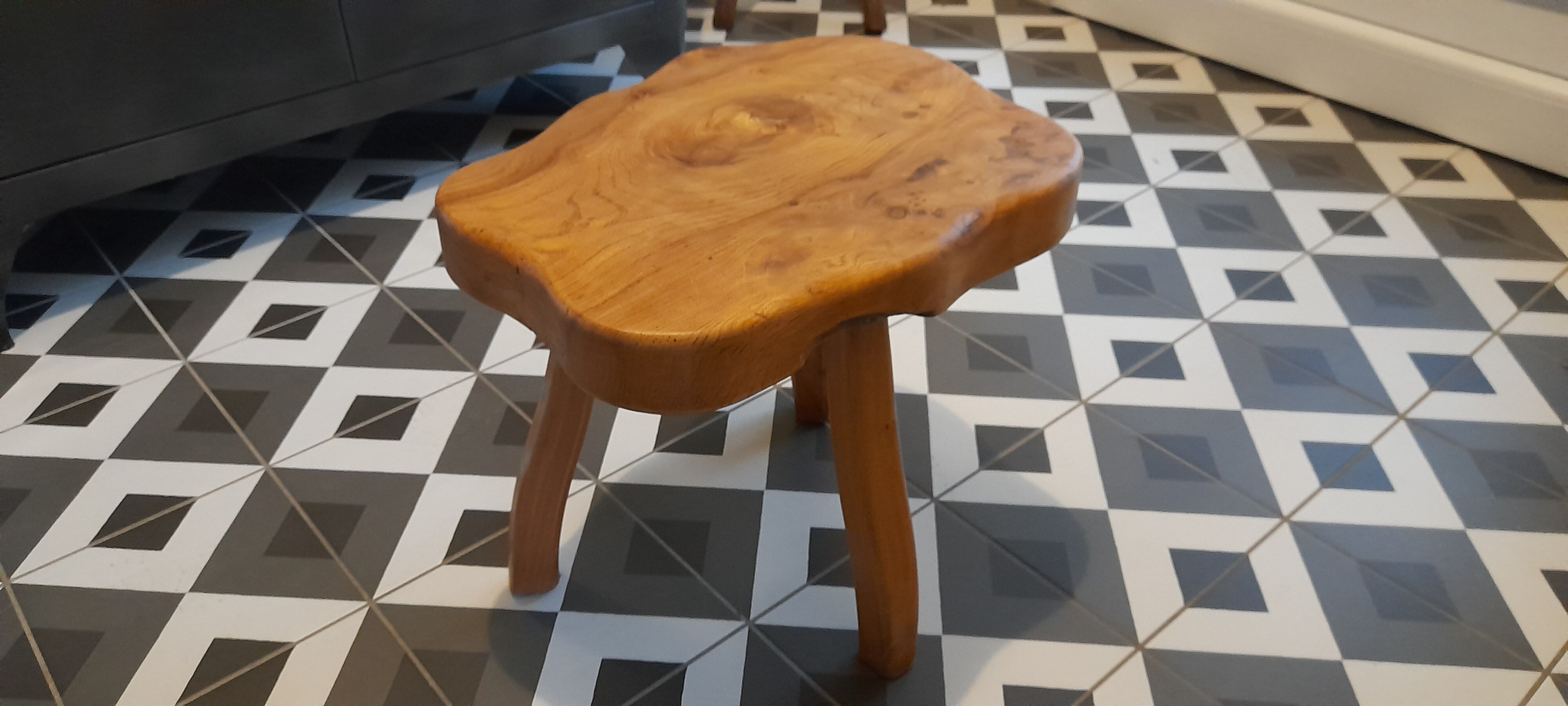 Brutalist tripod stool in solid elm