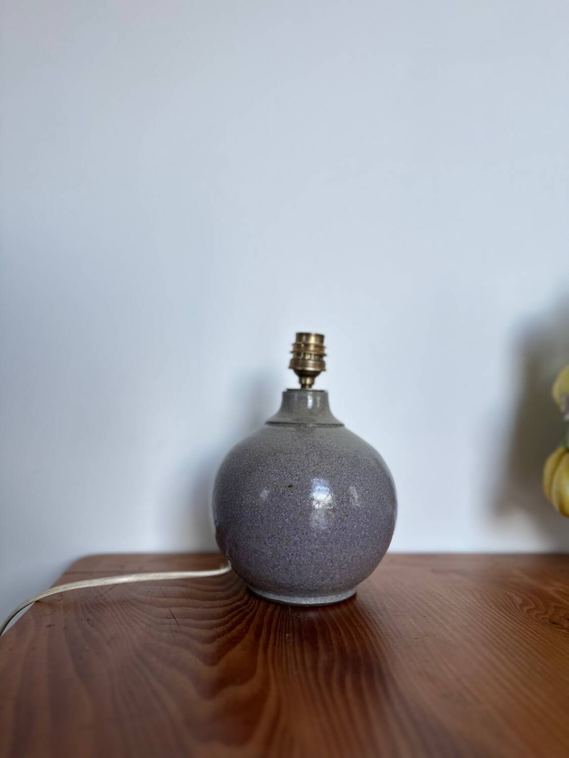 Ceramic ball lamp base