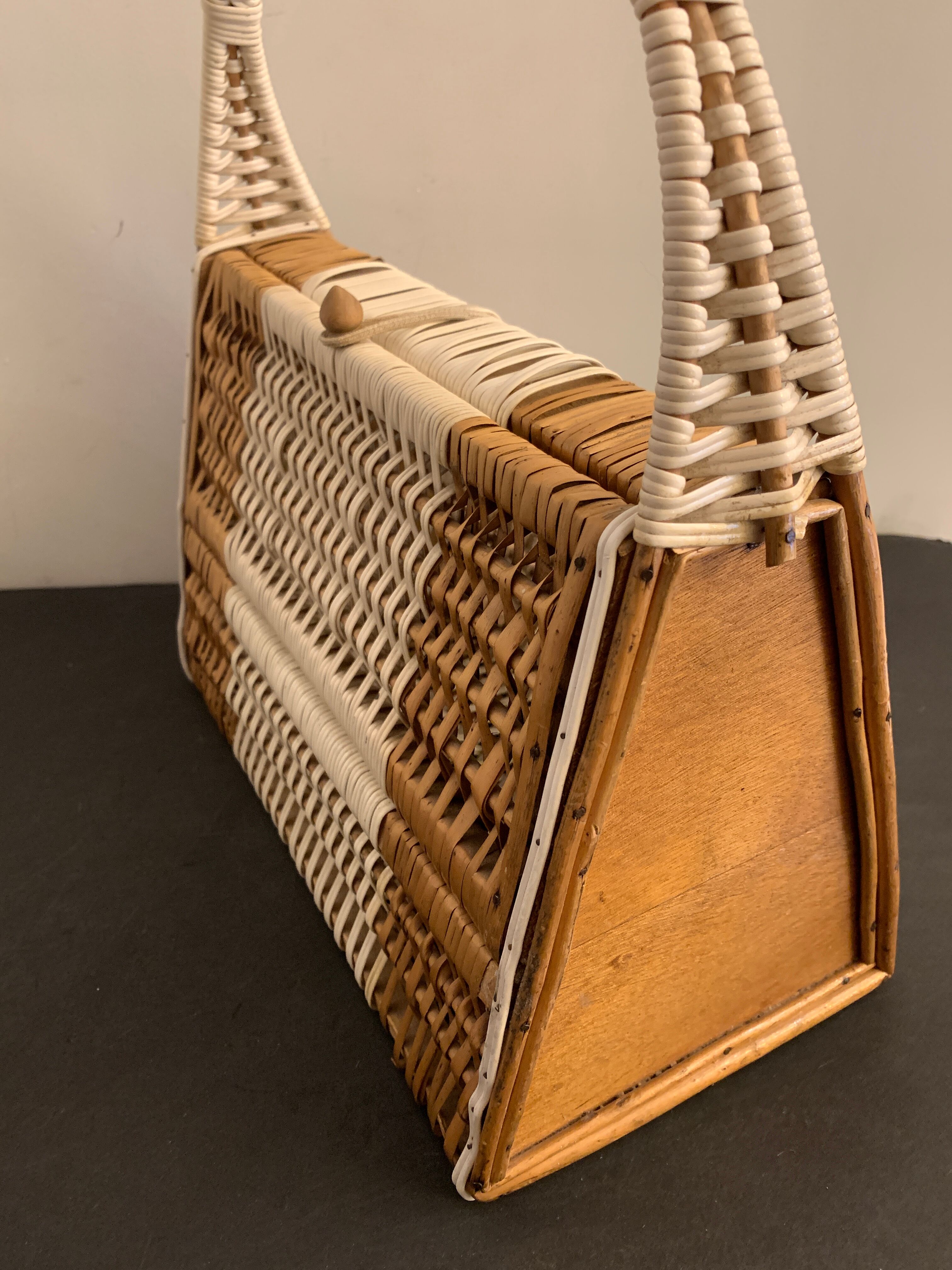 Rattan handbag and scoubidou's threads, 1950