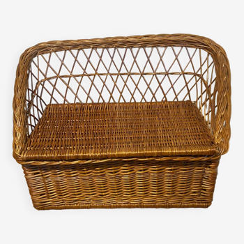 Wicker bench