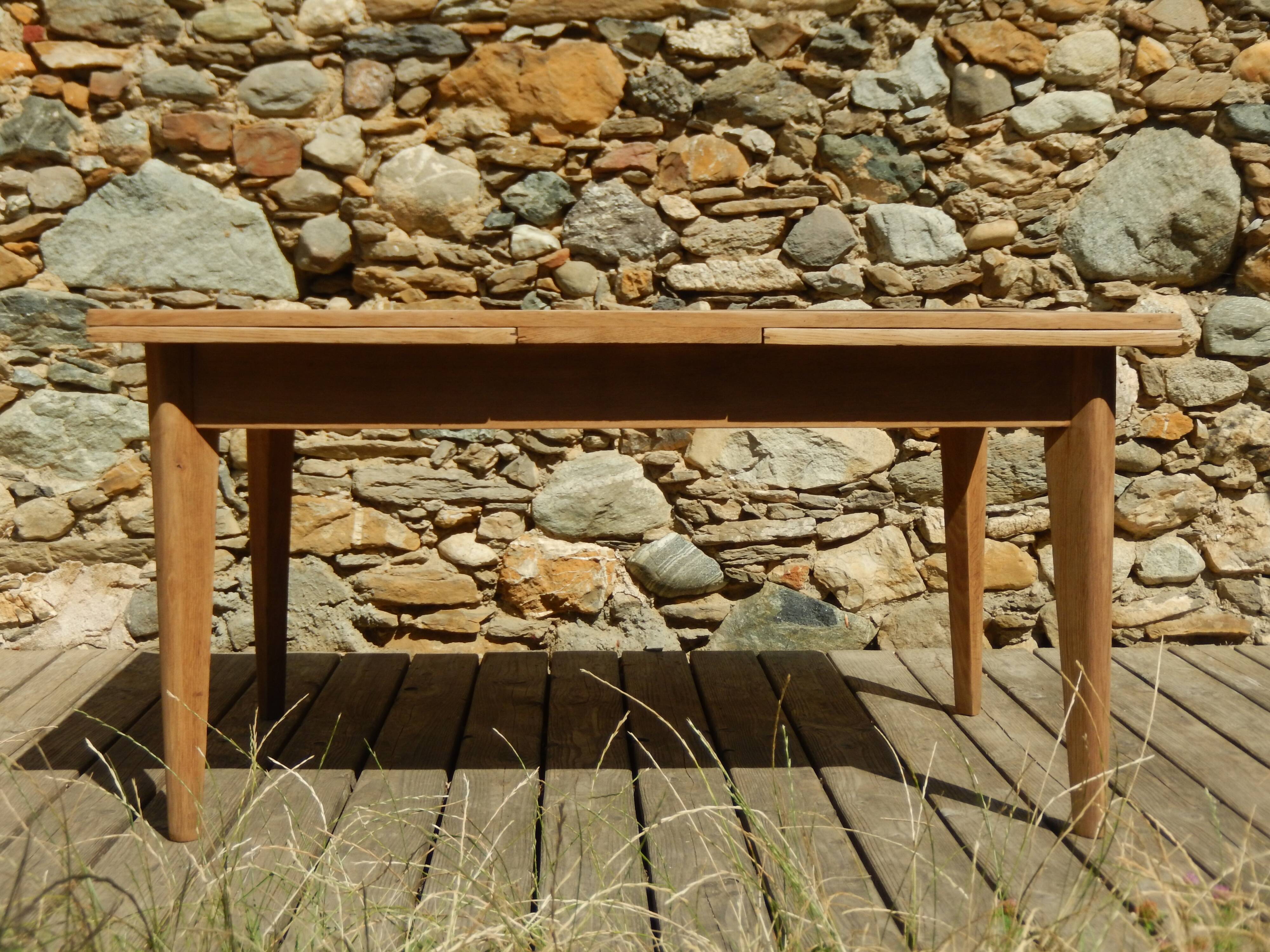 Splendide ancienne table scandinave à rallonges rénovée en chêne 2m58m
