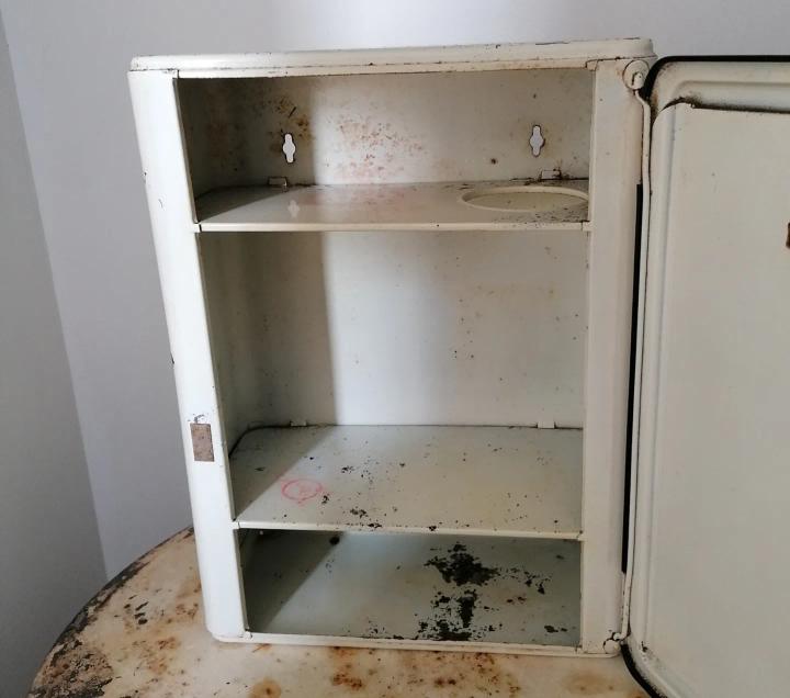 Metal wall toilet cabinet