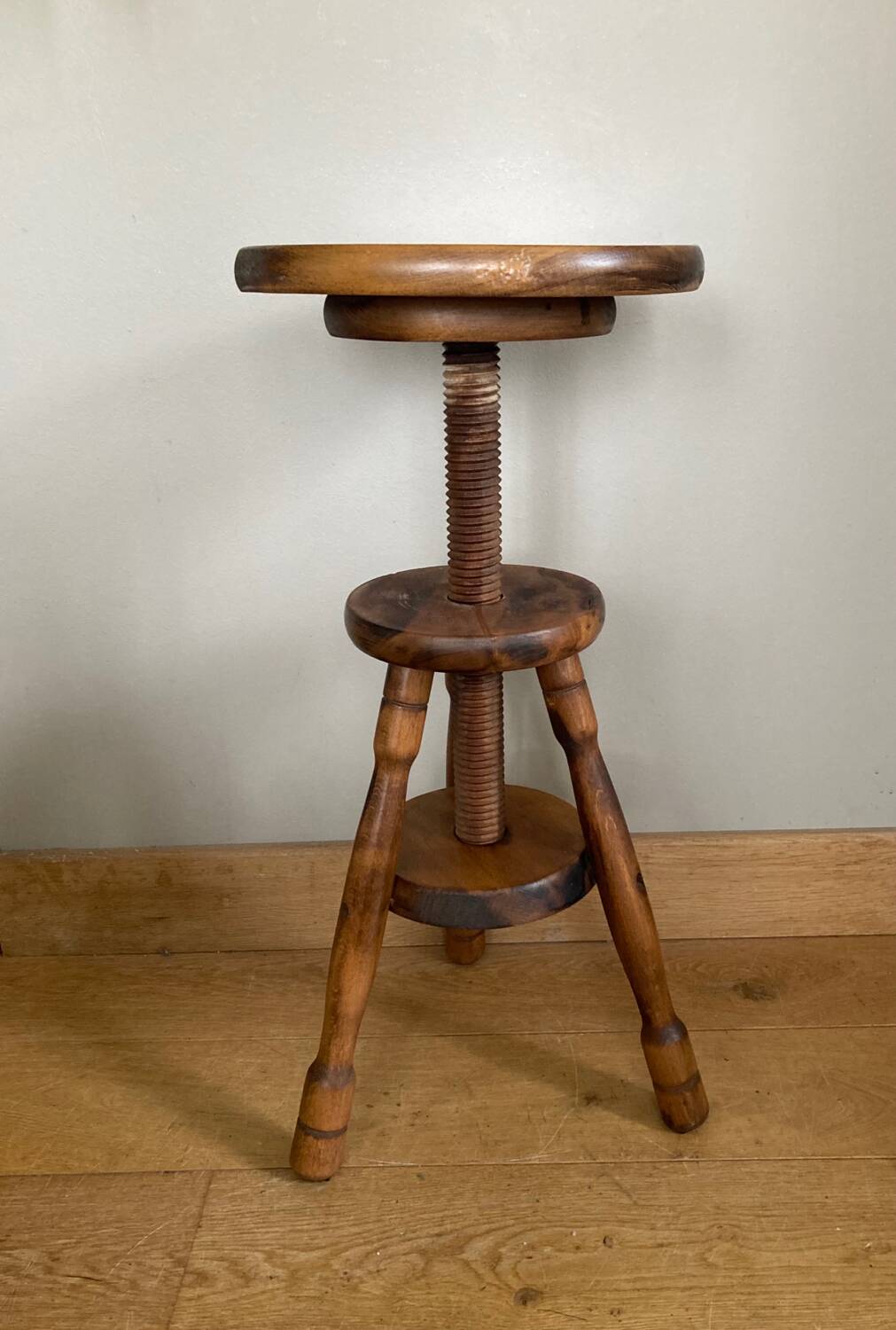 Rotating stool in solid wood, tripod base, 20th century