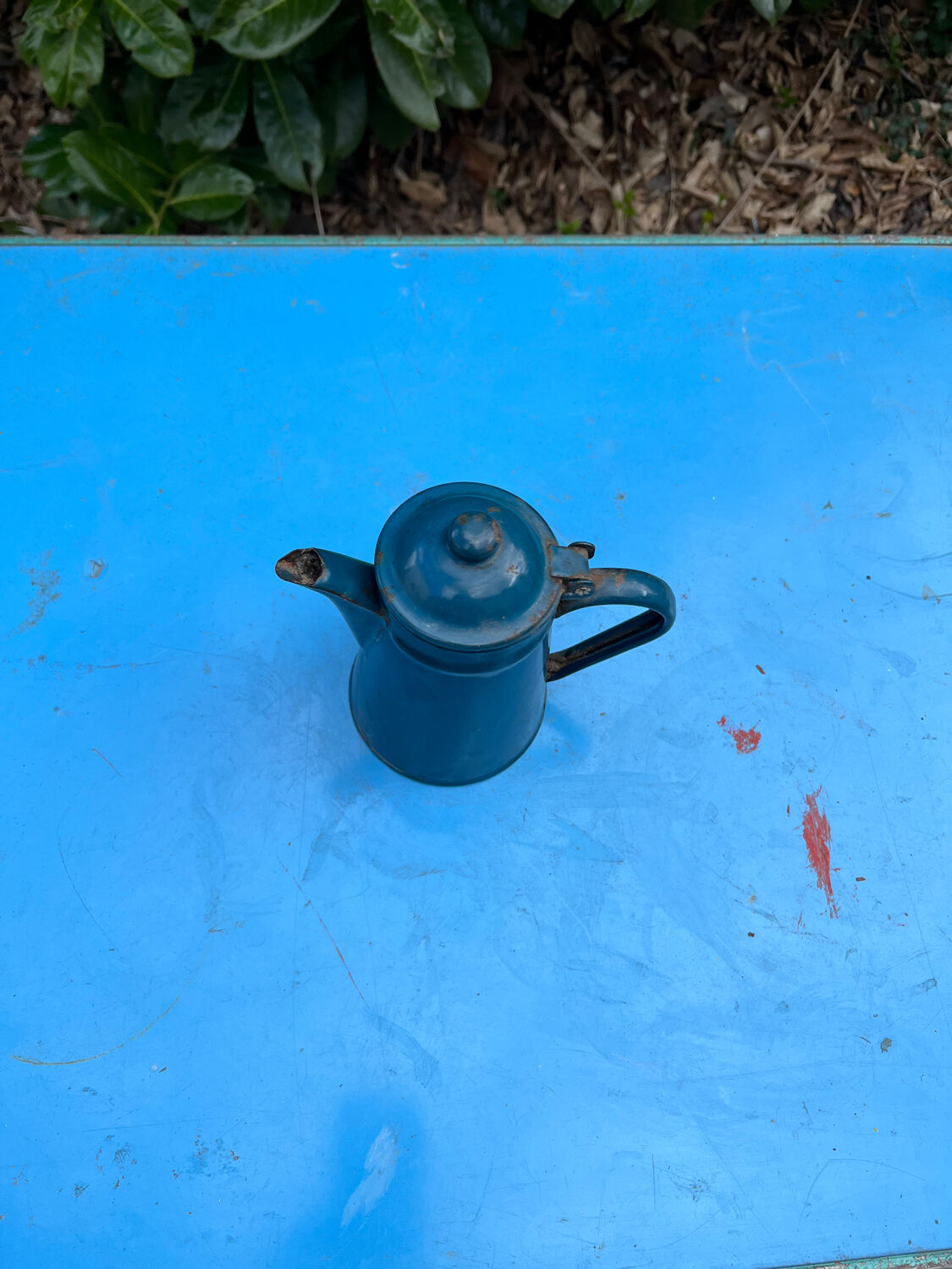 Enamelled coffee maker