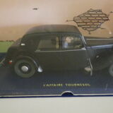 Lot of 5 Tintin collection cars, 1/43rd, original cases