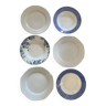 6 assiettes plates et creuses en blanc et bleu.