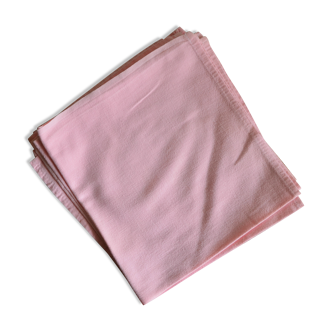 Lot of 4 pink towels