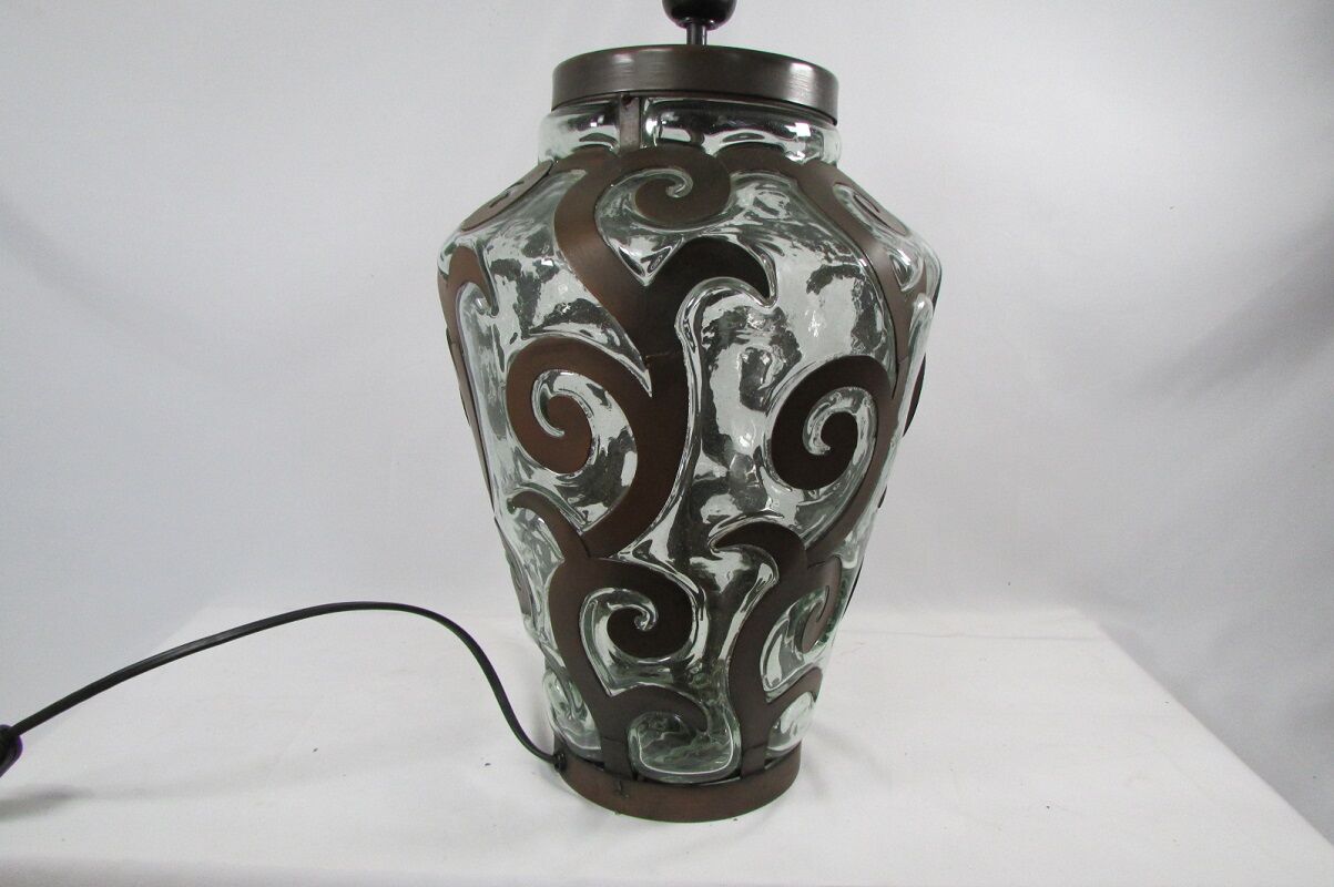 Lampe de salon, fer forgé et verre soufflé