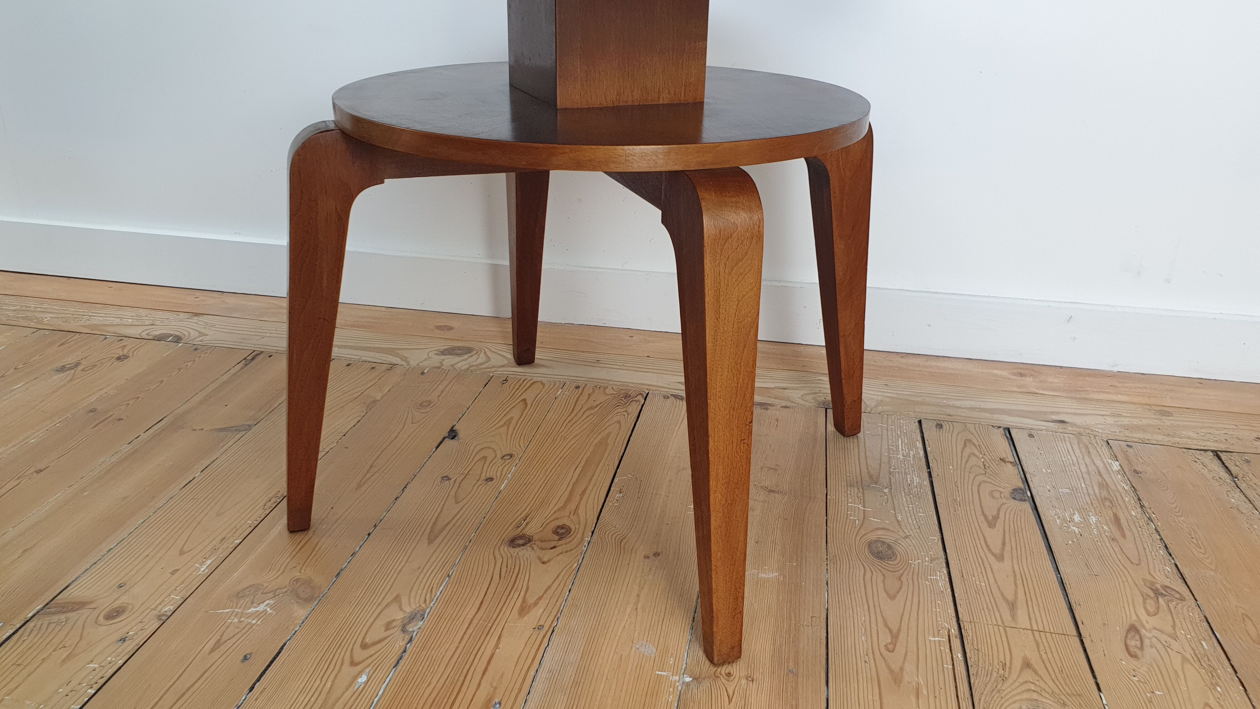 Pedestal table in Scandinavian taste around 1960