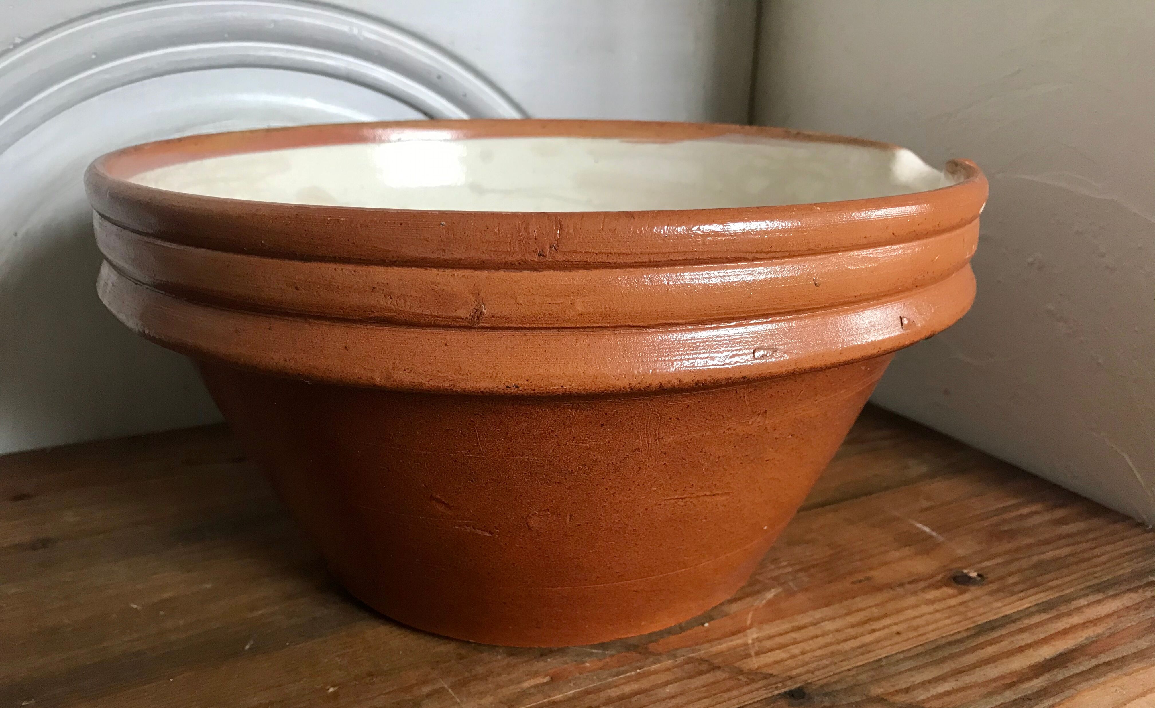 Plat en terre cuite émaillée 10l