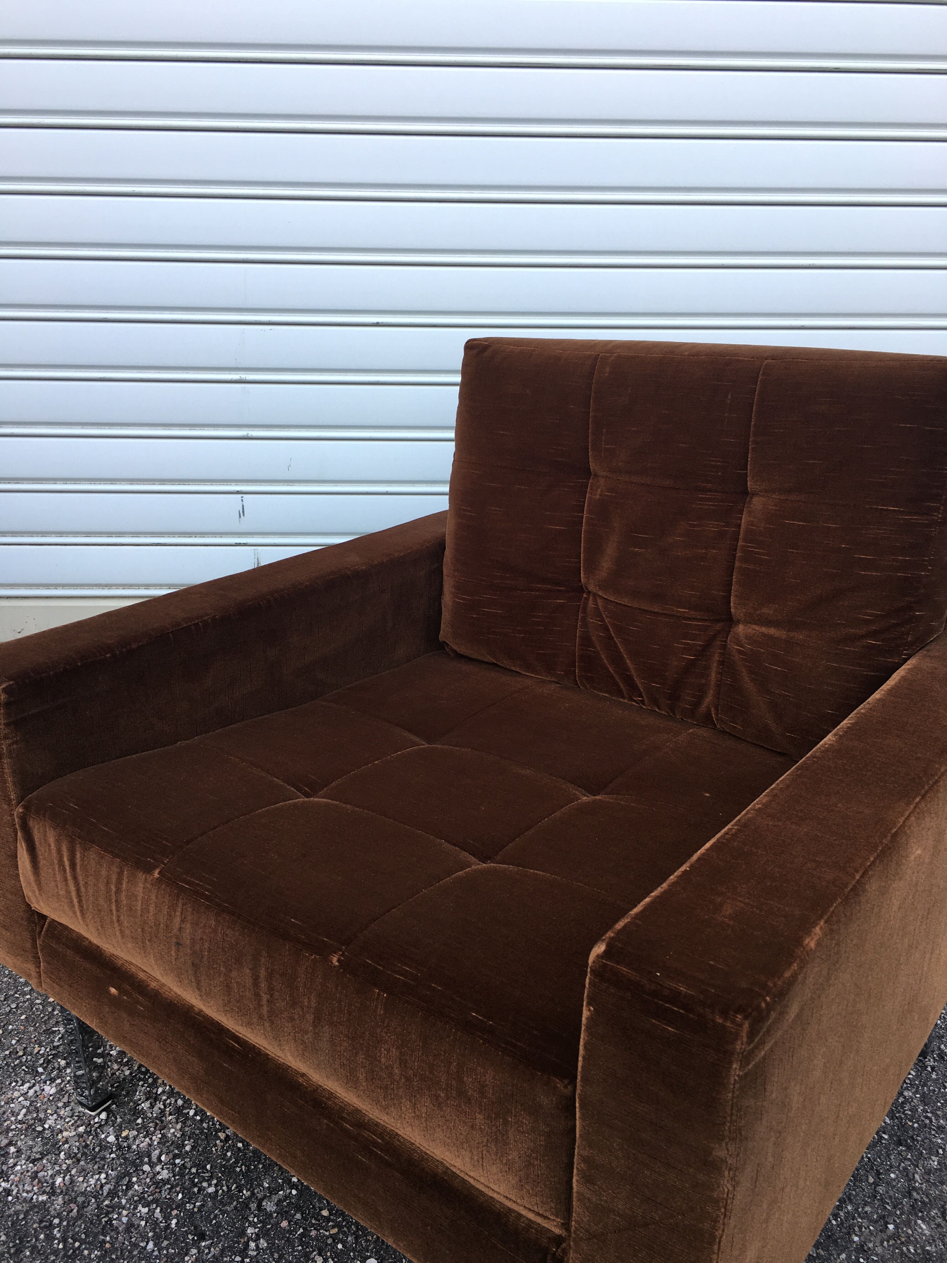Pair of armchairs and his ottoman, circa 1970