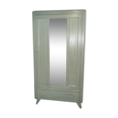 wardrobe Parisian green sdcruisingmom
