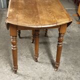 Table 6 pieds louis Philippe sur roulettes bois