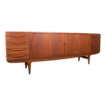 Grande enfilade Danoise en Teck modèle U15 par Johannes Andersen 1965.