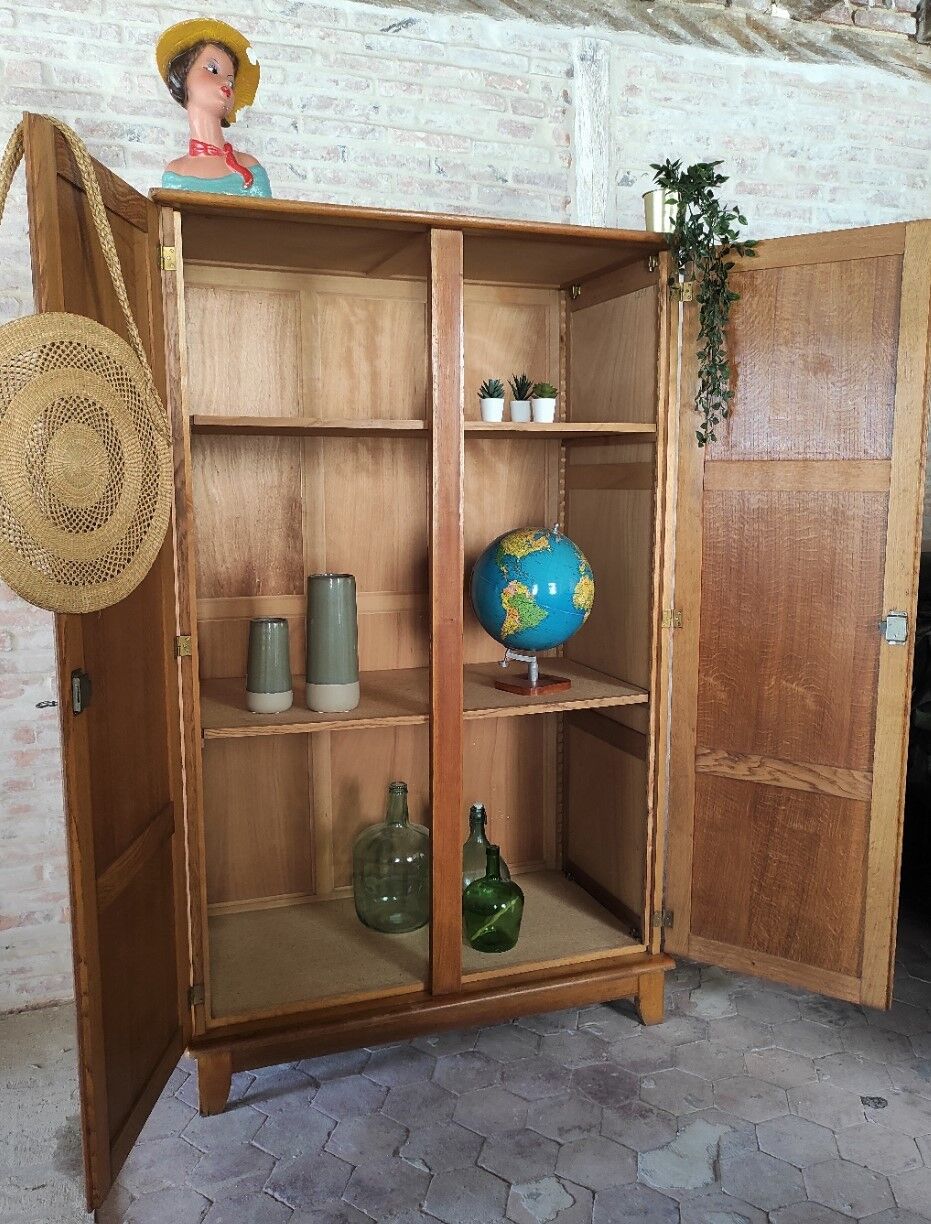Armoire