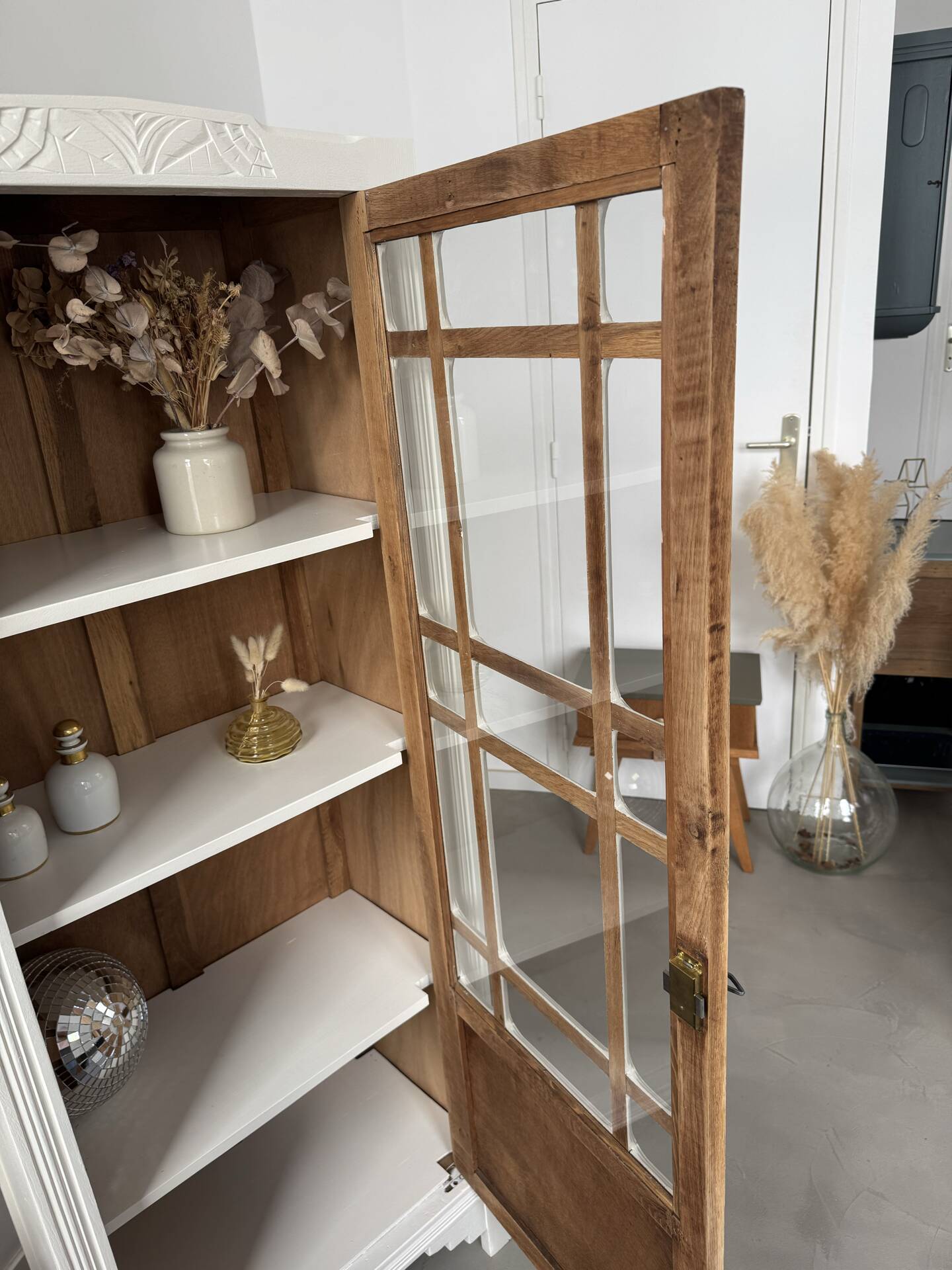 Art Deco display cabinet