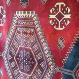 Wall rug with oriental patterns.