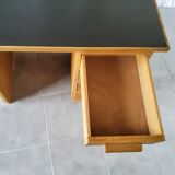 Expandable child desktop