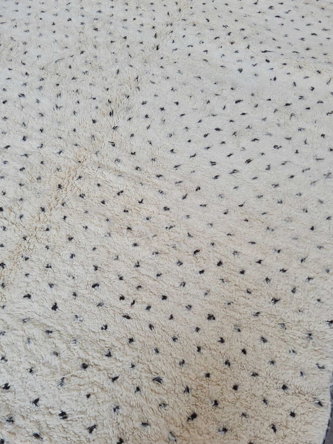 Berber wool carpet 200x320cm