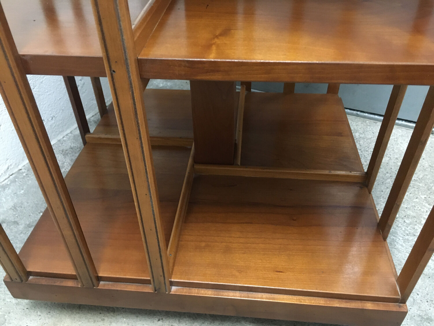 Richelieu revolving bookcase