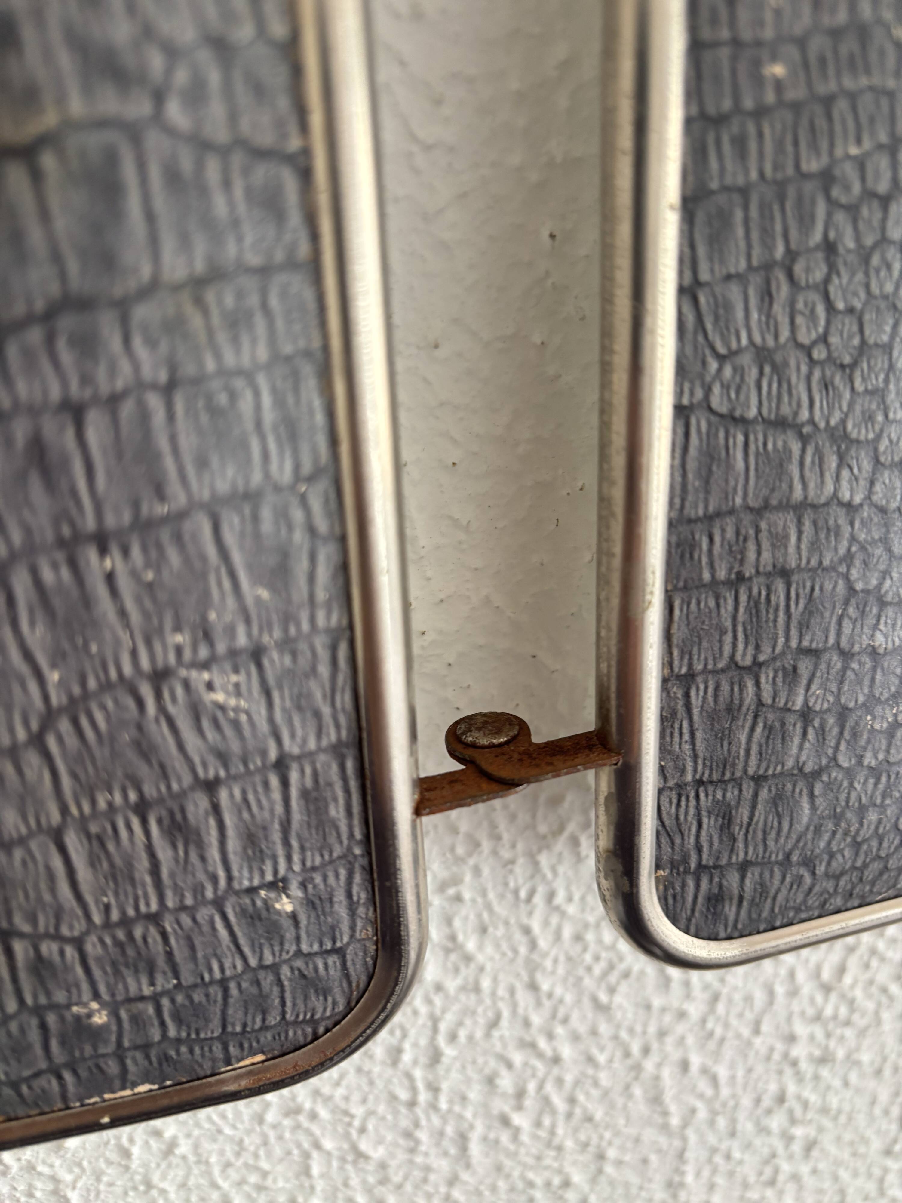 Vintage 1960s triptych mirror barber blue crocodile effect - 20 x