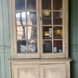 Small shaby two-body buffet
